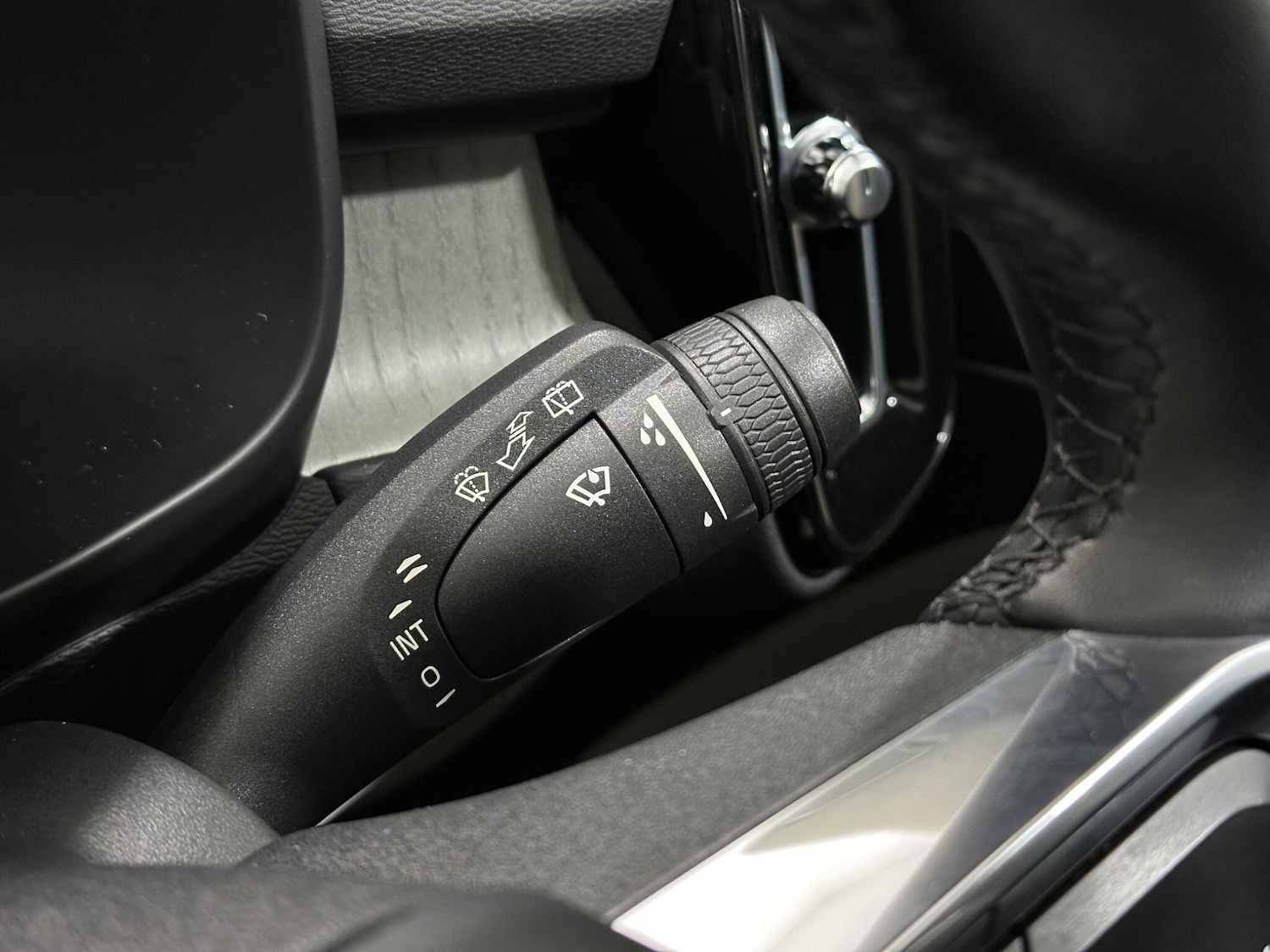 Used Volvo XC40 2021 for sale - 77238391: Photo 16