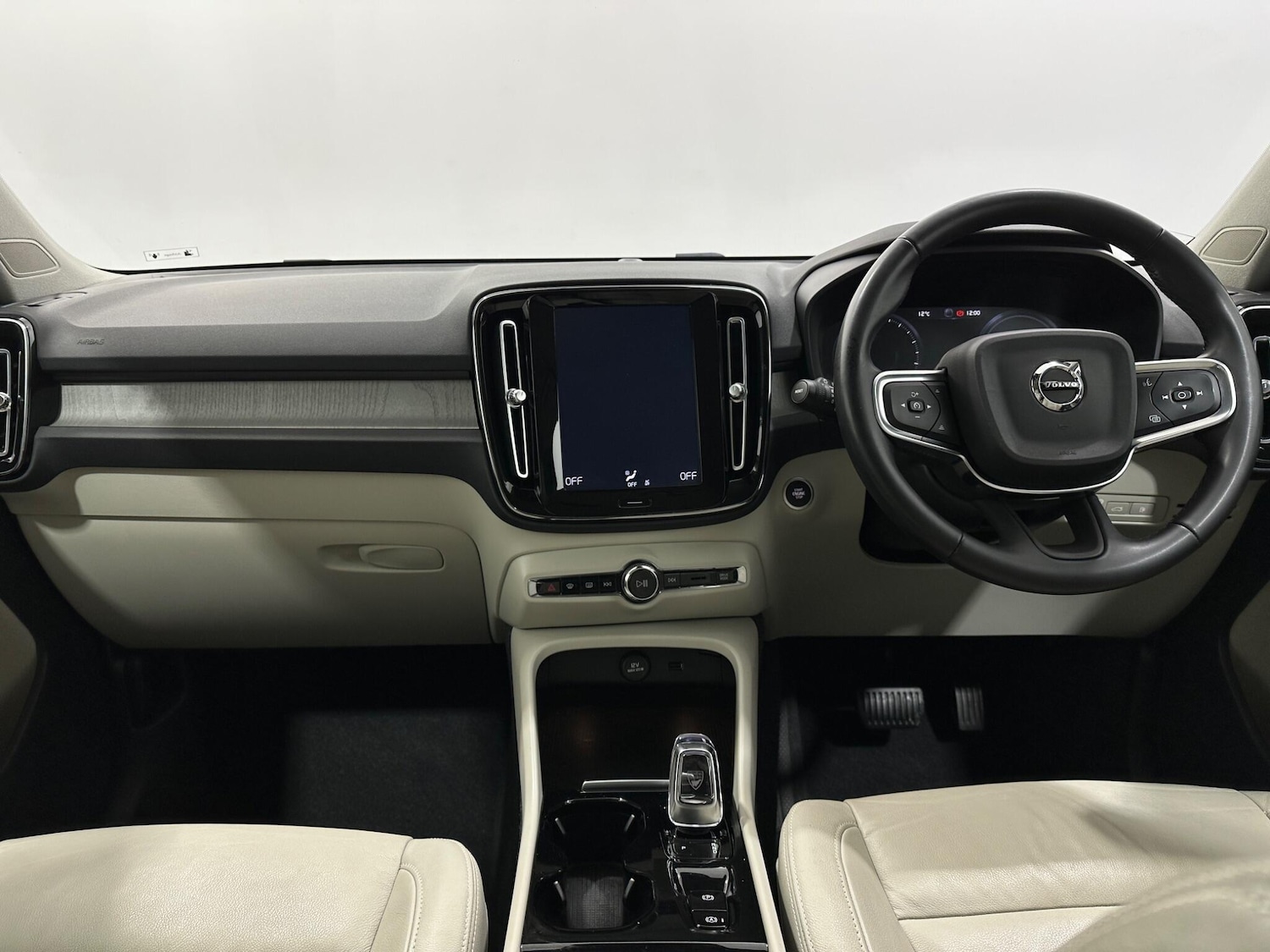 Used Volvo XC40 2021 for sale - 77238391: Photo 19