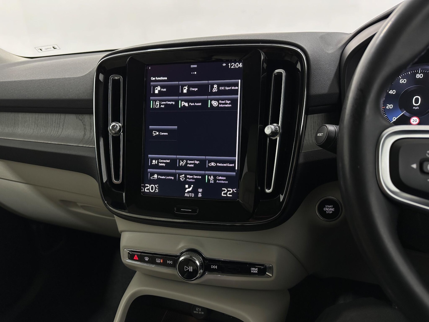 Used Volvo XC40 2021 for sale - 77238391: Photo 24