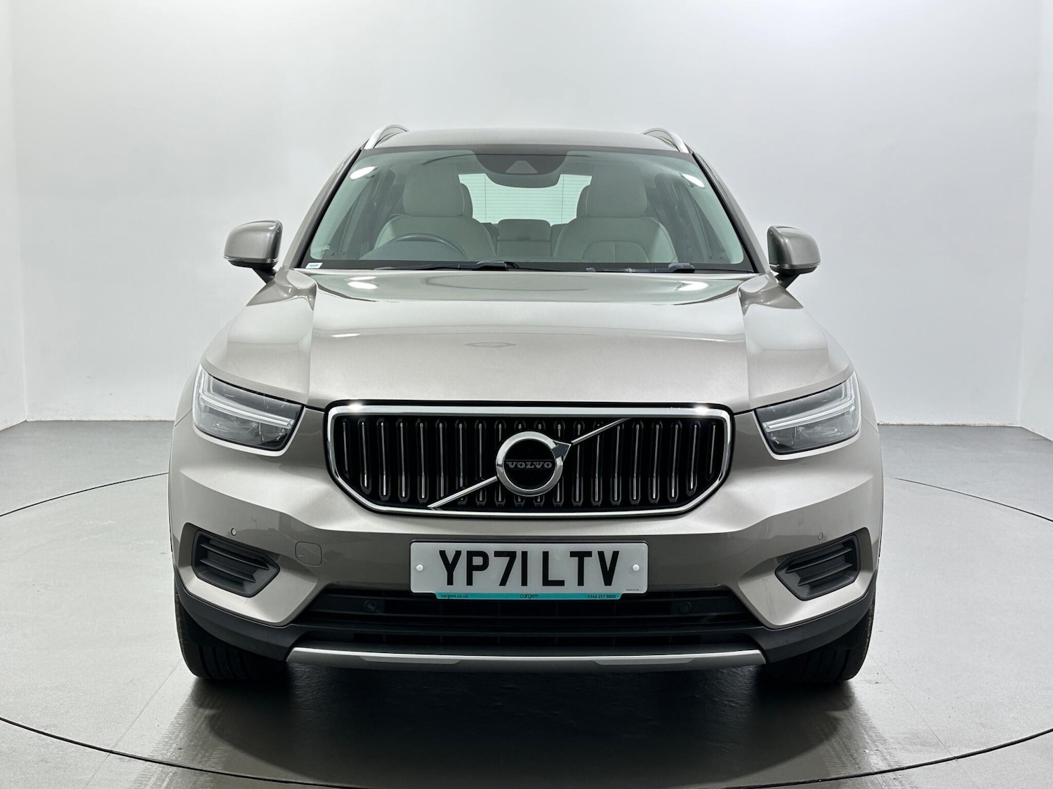 Used Volvo XC40 2021 for sale - 77238391: Photo 3