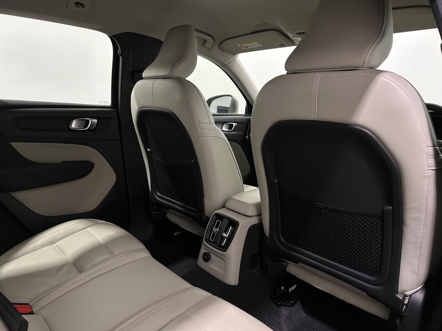 Used Volvo XC40 2021 for sale - 77238391: Photo 39