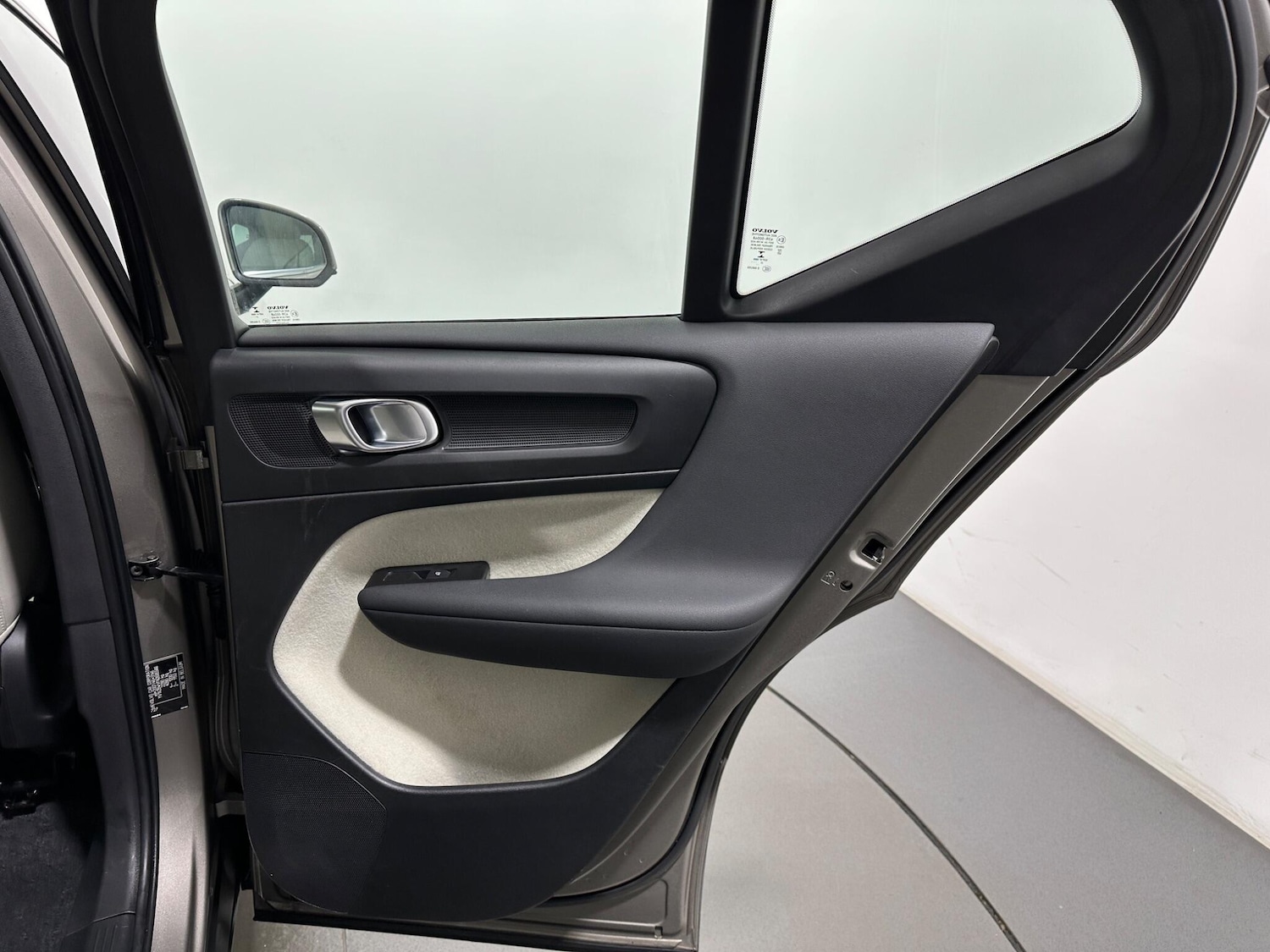 Used Volvo XC40 2021 for sale - 77238391: Photo 41