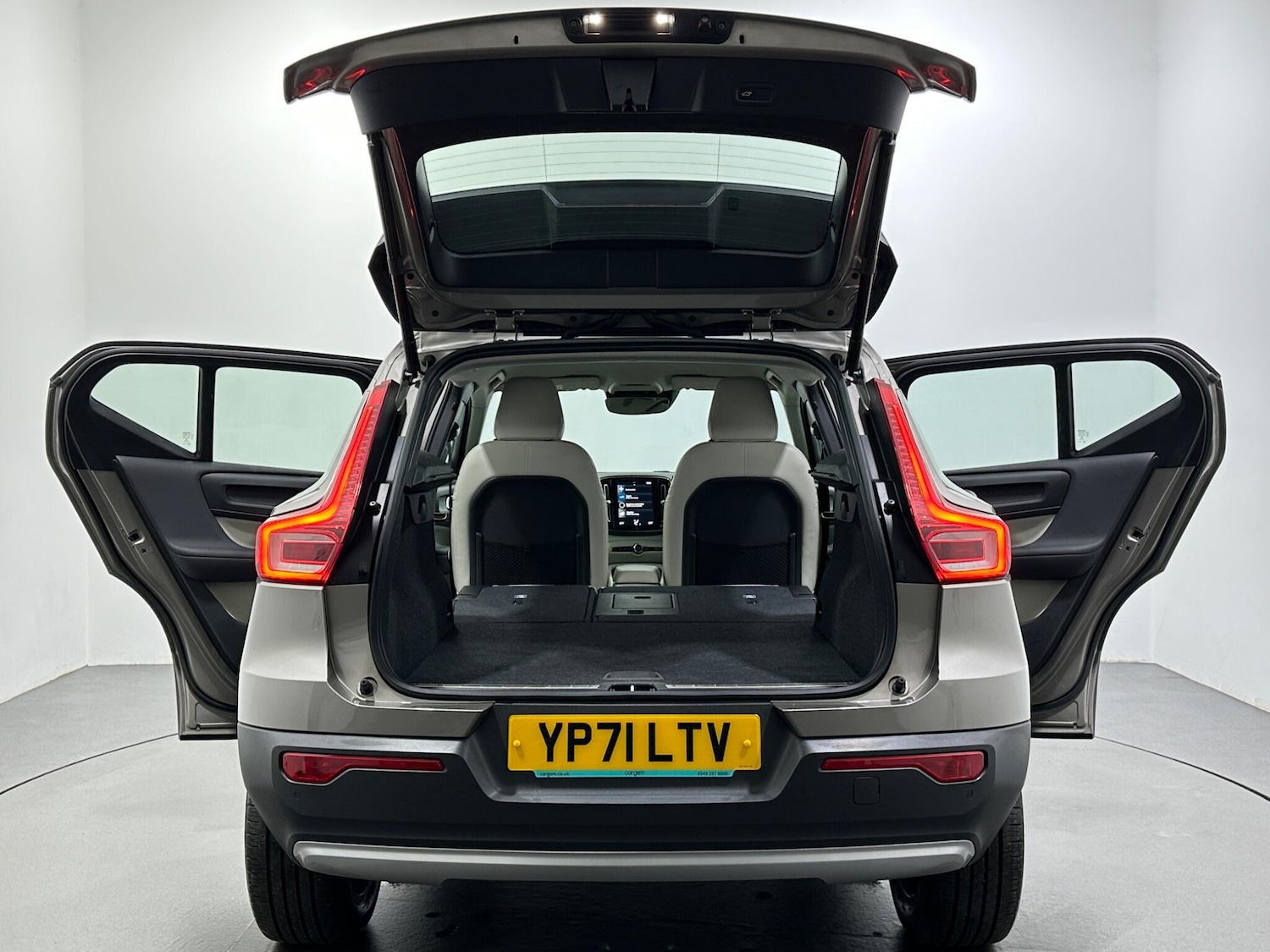 Used Volvo XC40 2021 for sale - 77238391: Photo 42