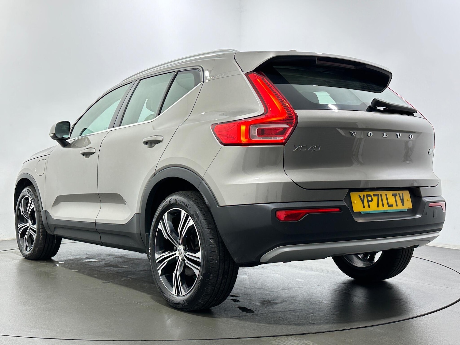 Used Volvo XC40 2021 for sale - 77238391: Photo 47
