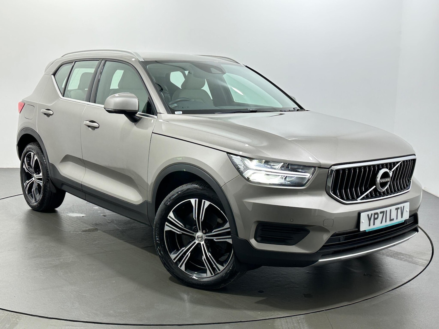Used Volvo XC40 2021 for sale - 77238391: Photo 53