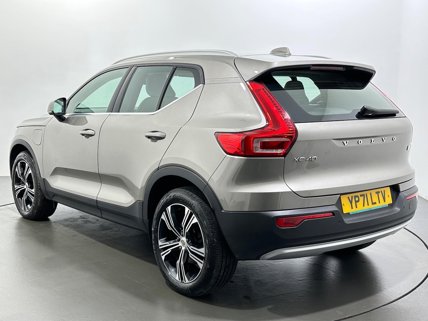 Used Volvo XC40 2021 for sale - 77238391: Photo 6