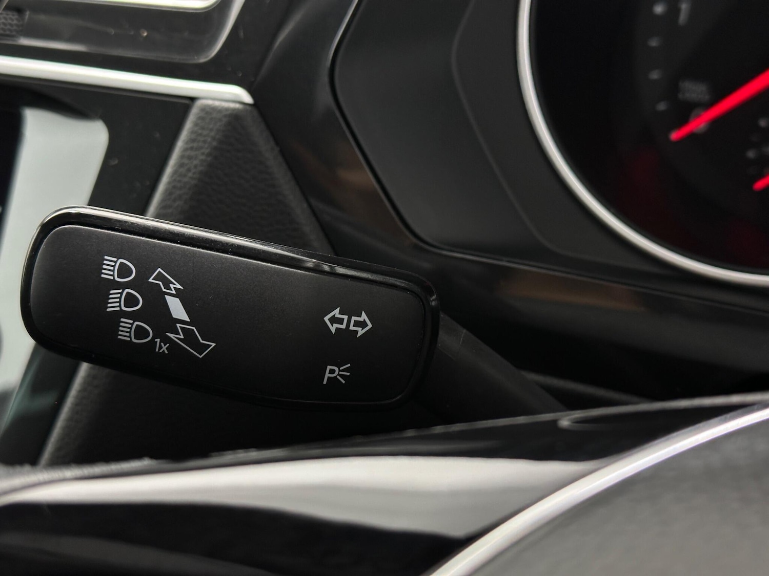 Used Volkswagen Tiguan 2019 for sale - 76878558: Photo 12