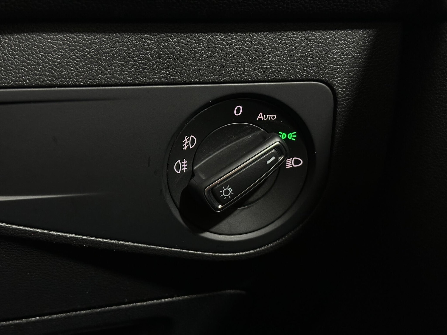 Used Volkswagen Tiguan 2019 for sale - 76878558: Photo 16