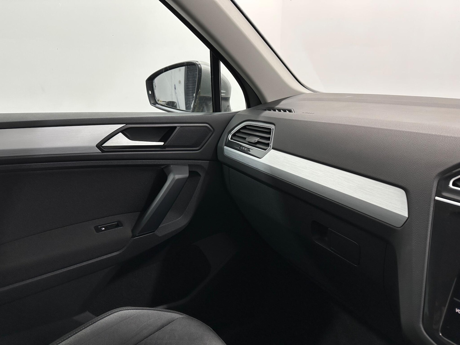 Used Volkswagen Tiguan 2019 for sale - 76878558: Photo 27