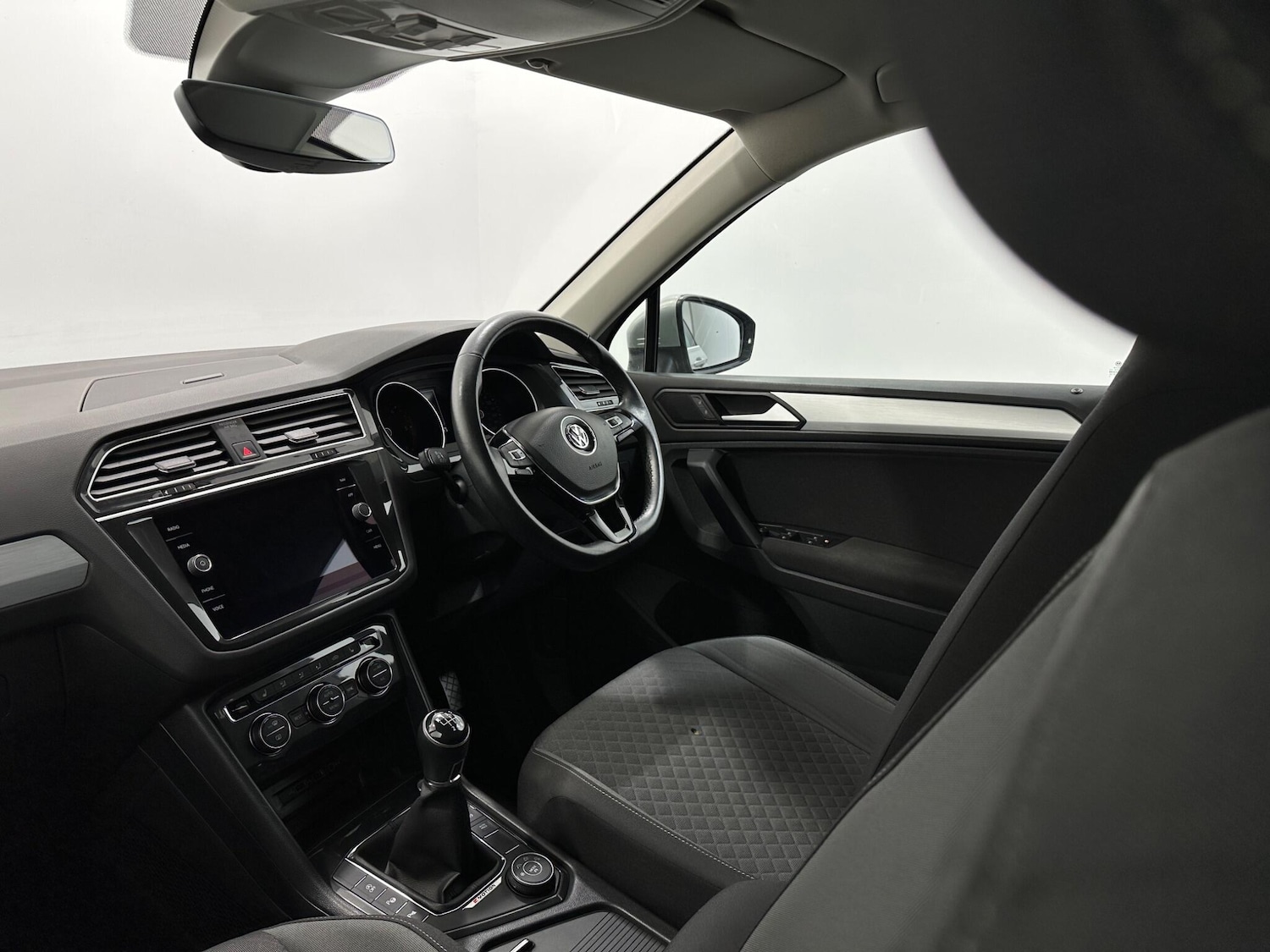 Used Volkswagen Tiguan 2019 for sale - 76878558: Photo 29