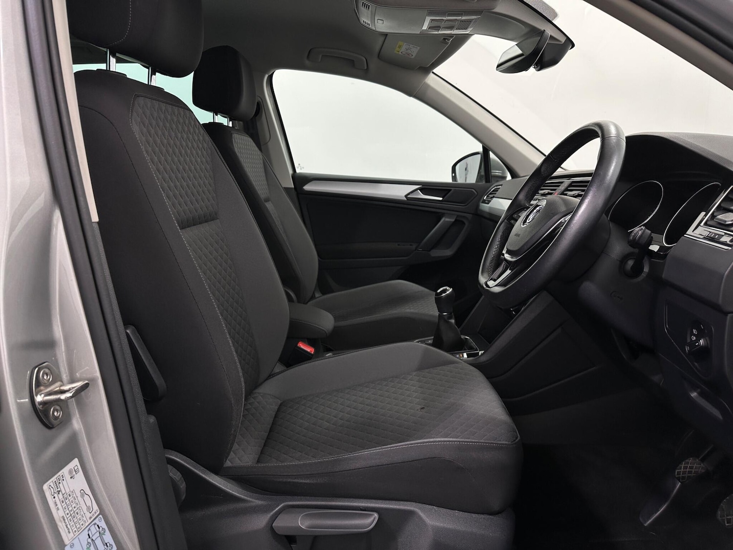 Used Volkswagen Tiguan 2019 for sale - 76878558: Photo 30