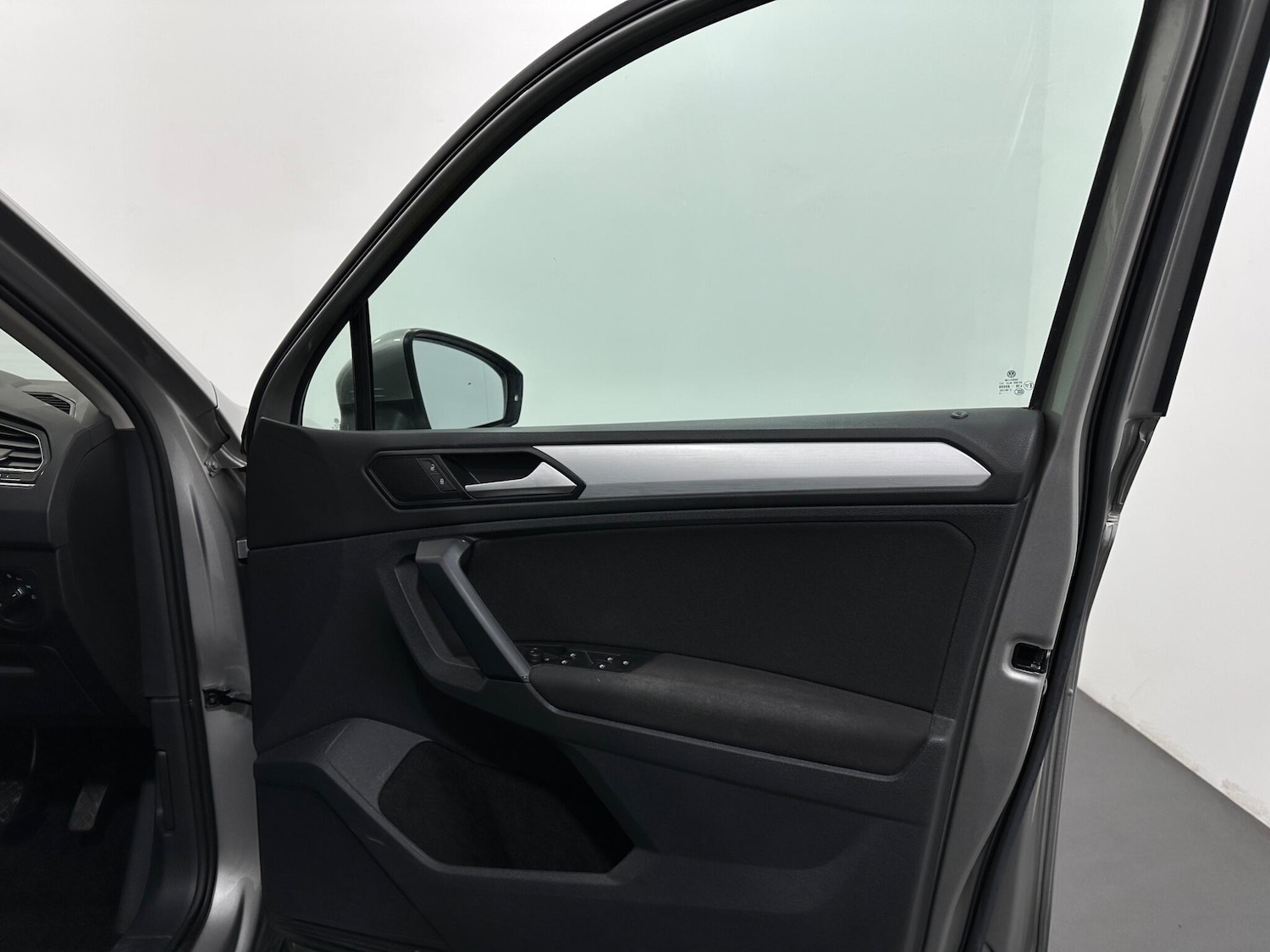 Used Volkswagen Tiguan 2019 for sale - 76878558: Photo 33