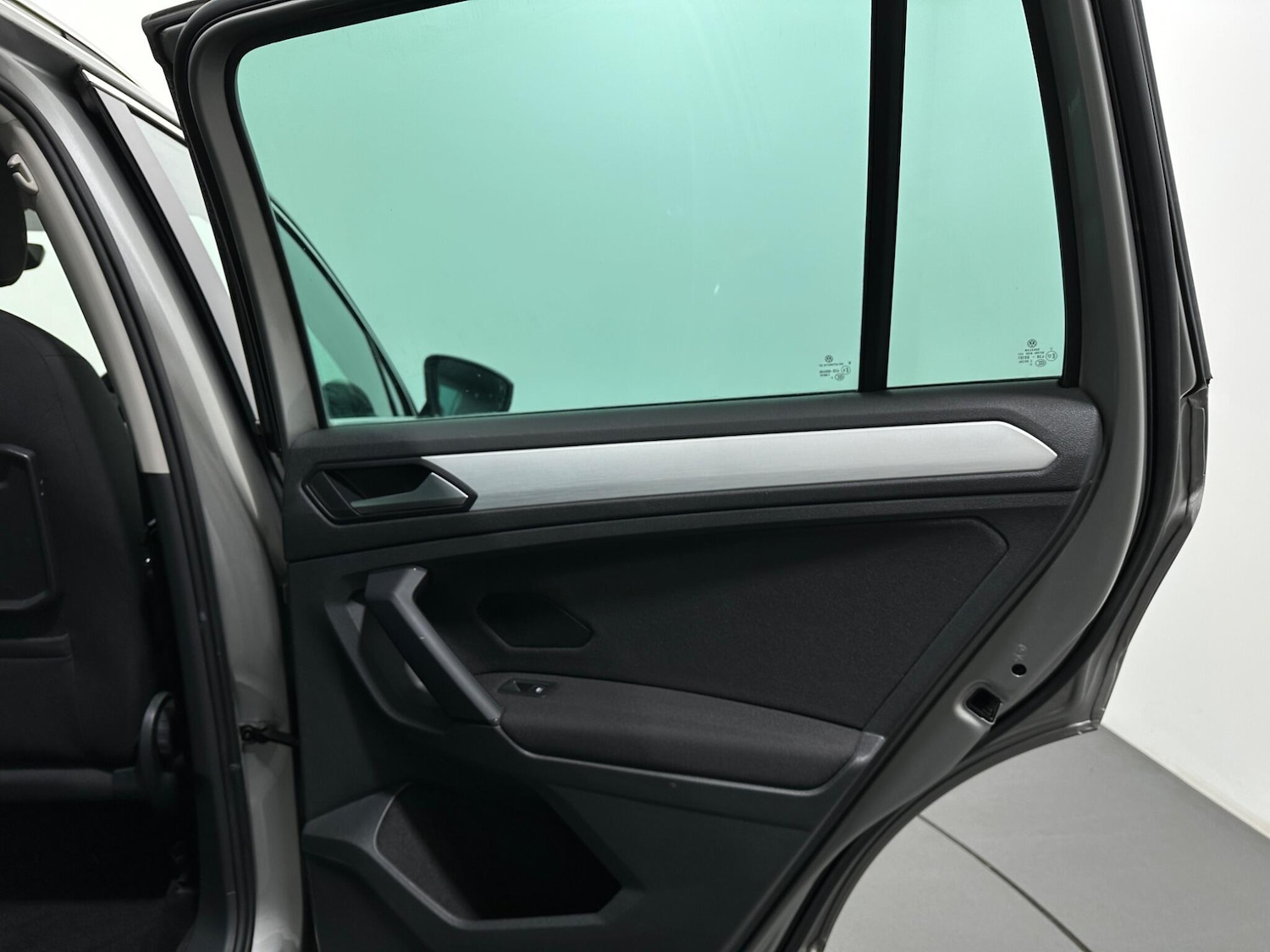 Used Volkswagen Tiguan 2019 for sale - 76878558: Photo 43