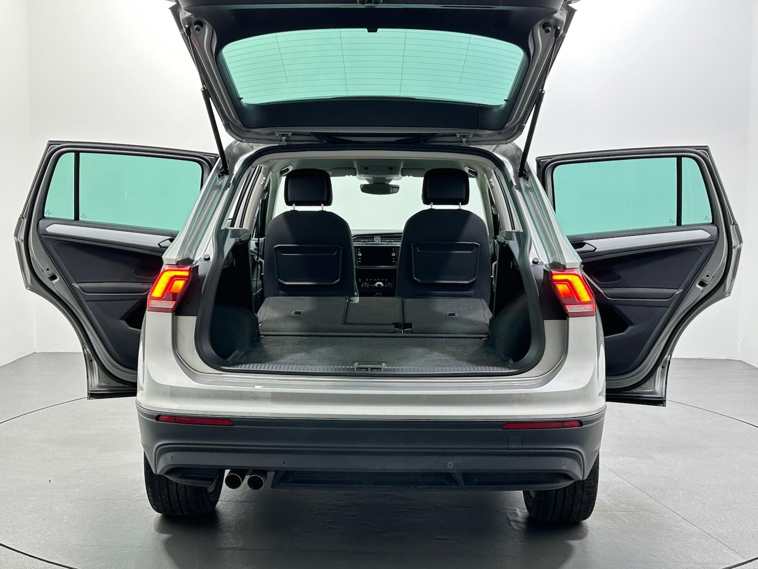 Used Volkswagen Tiguan 2019 for sale - 76878558: Photo 44