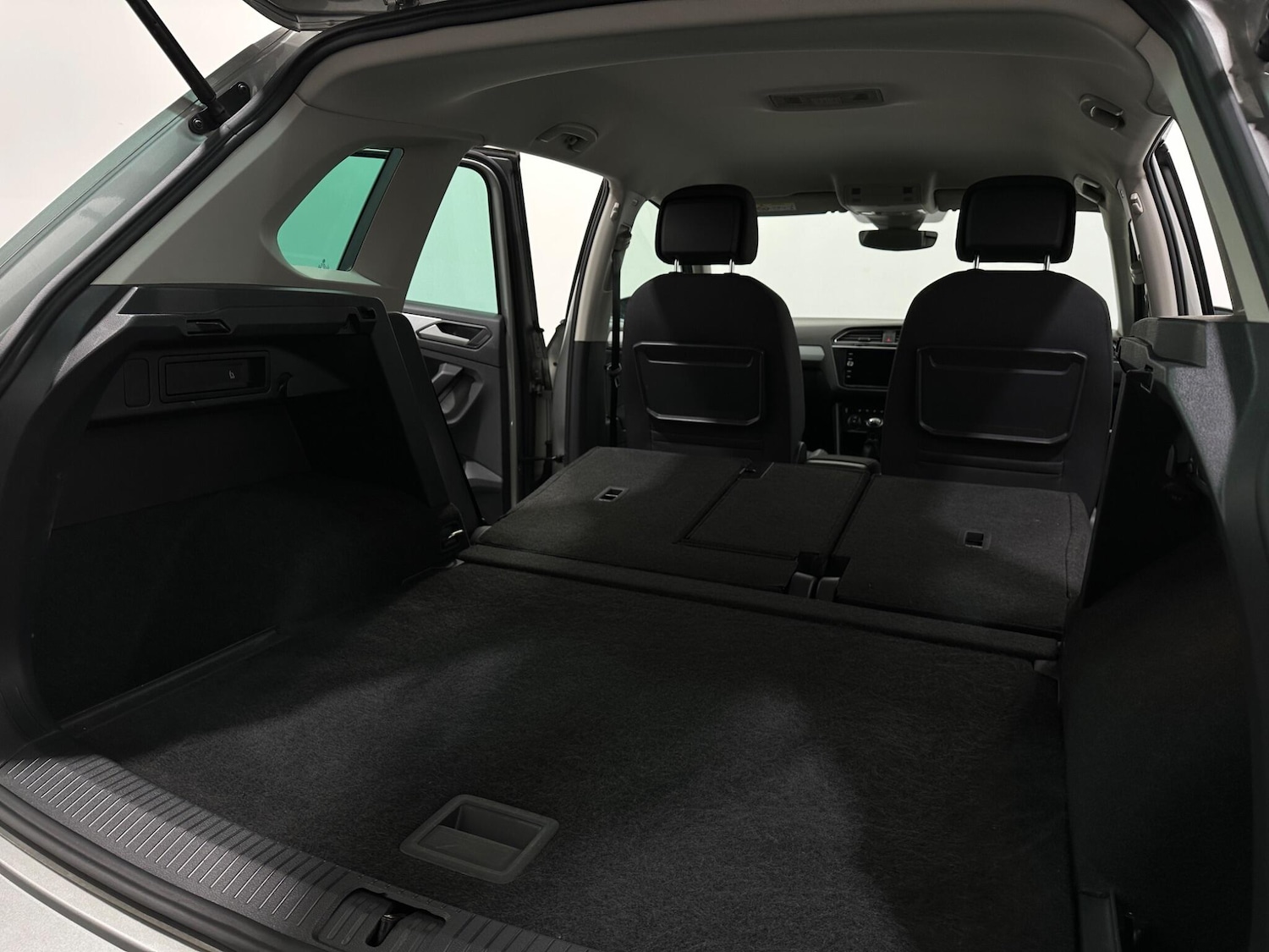 Used Volkswagen Tiguan 2019 for sale - 76878558: Photo 45