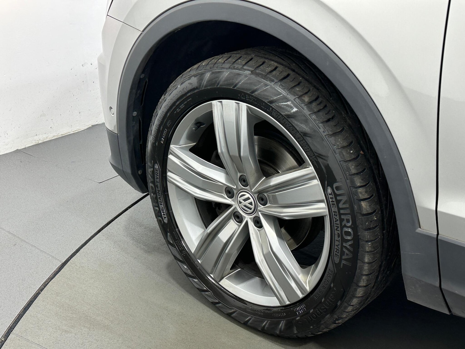 Used Volkswagen Tiguan 2019 for sale - 76878558: Photo 50