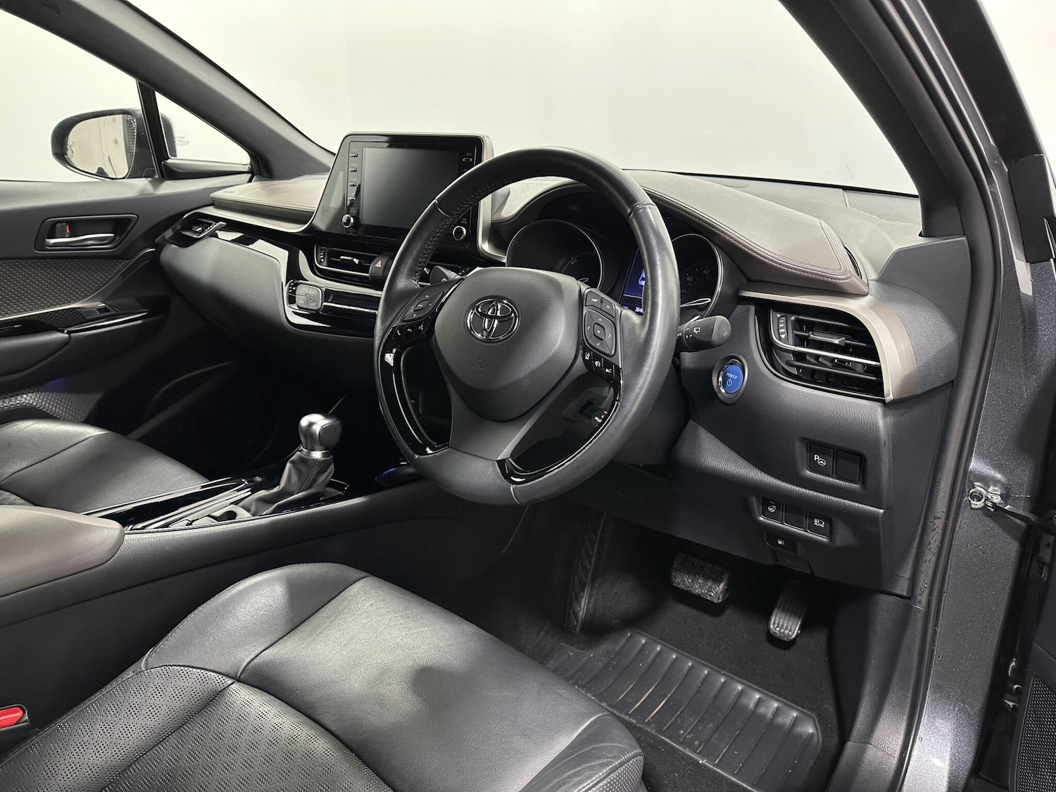 Used Toyota C-HR for sale - 77191943: Photo 10