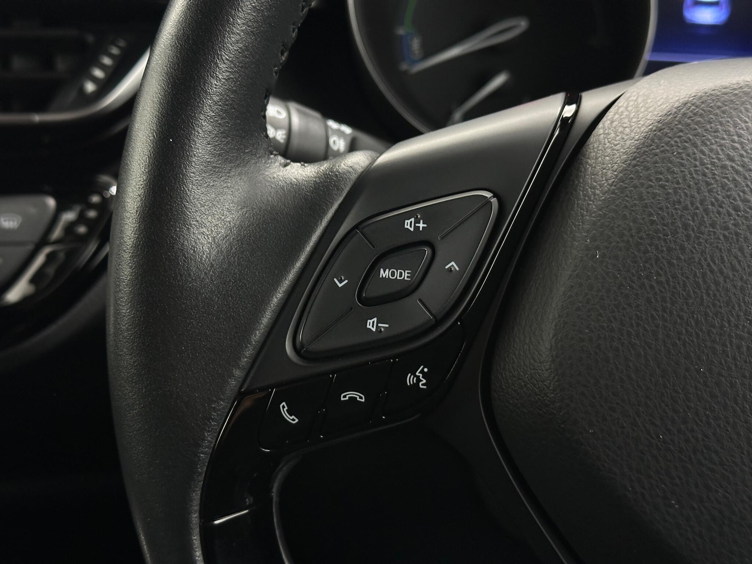 Used Toyota C-HR for sale - 77191943: Photo 14