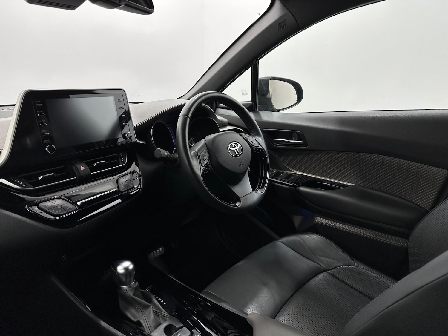 Used Toyota C-HR for sale - 77191943: Photo 27