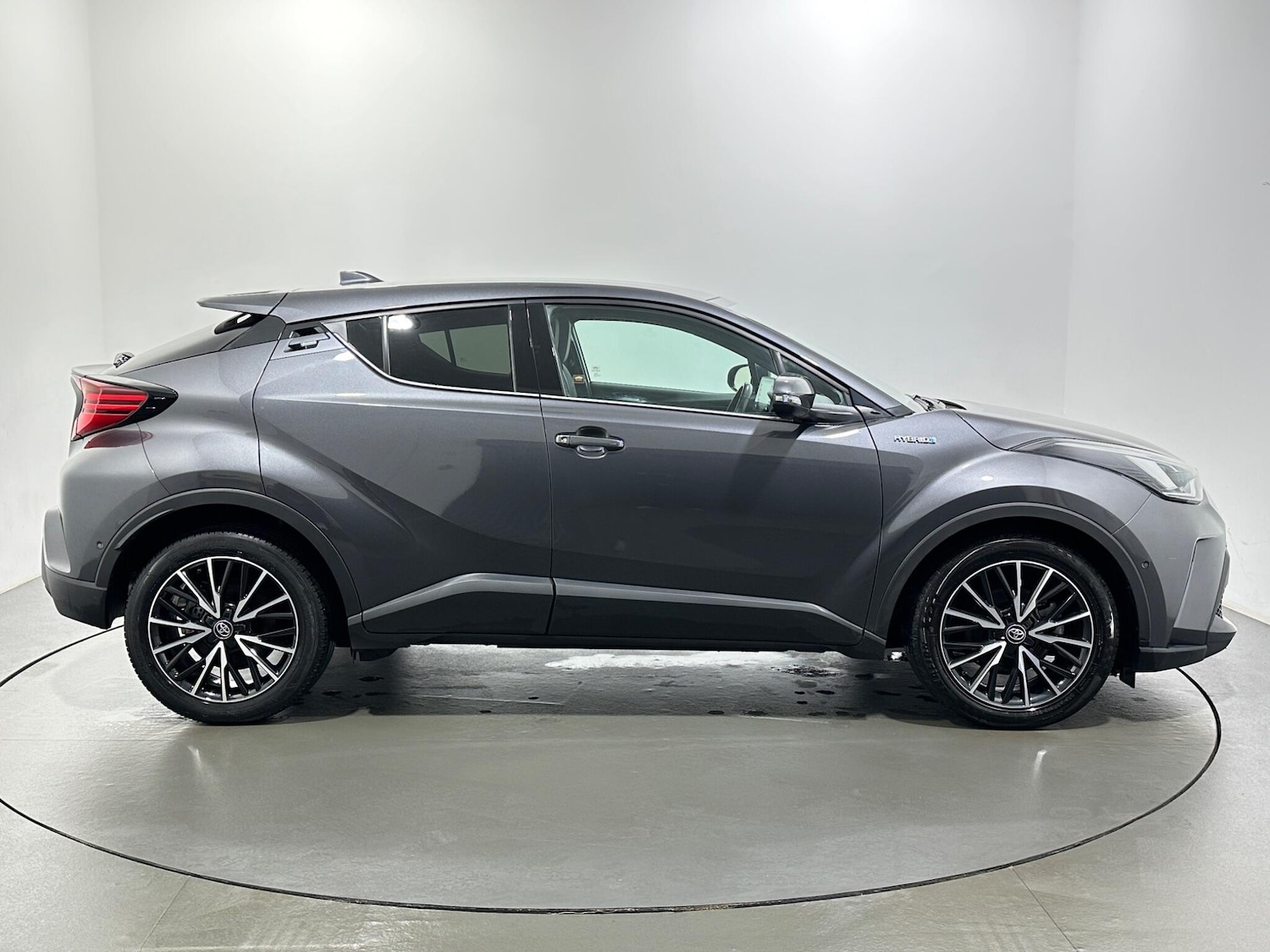 Used Toyota C-HR for sale - 77191943: Photo 9