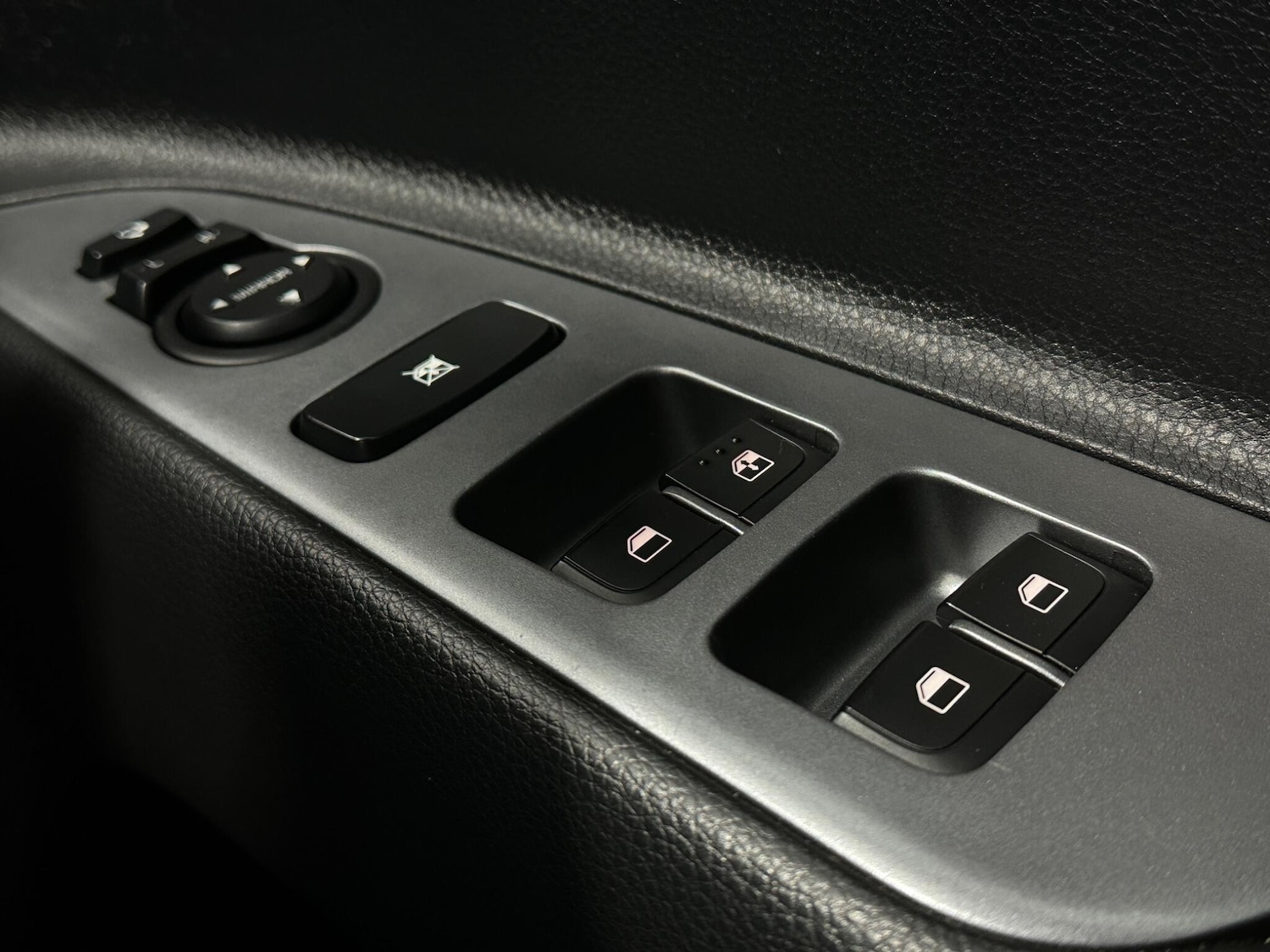 Used Kia Stonic 2022 for sale - 76878946: Photo 17