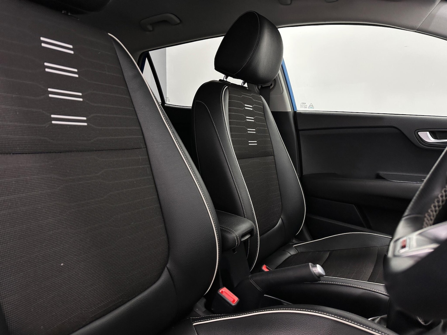 Used Kia Stonic 2022 for sale - 76878946: Photo 27