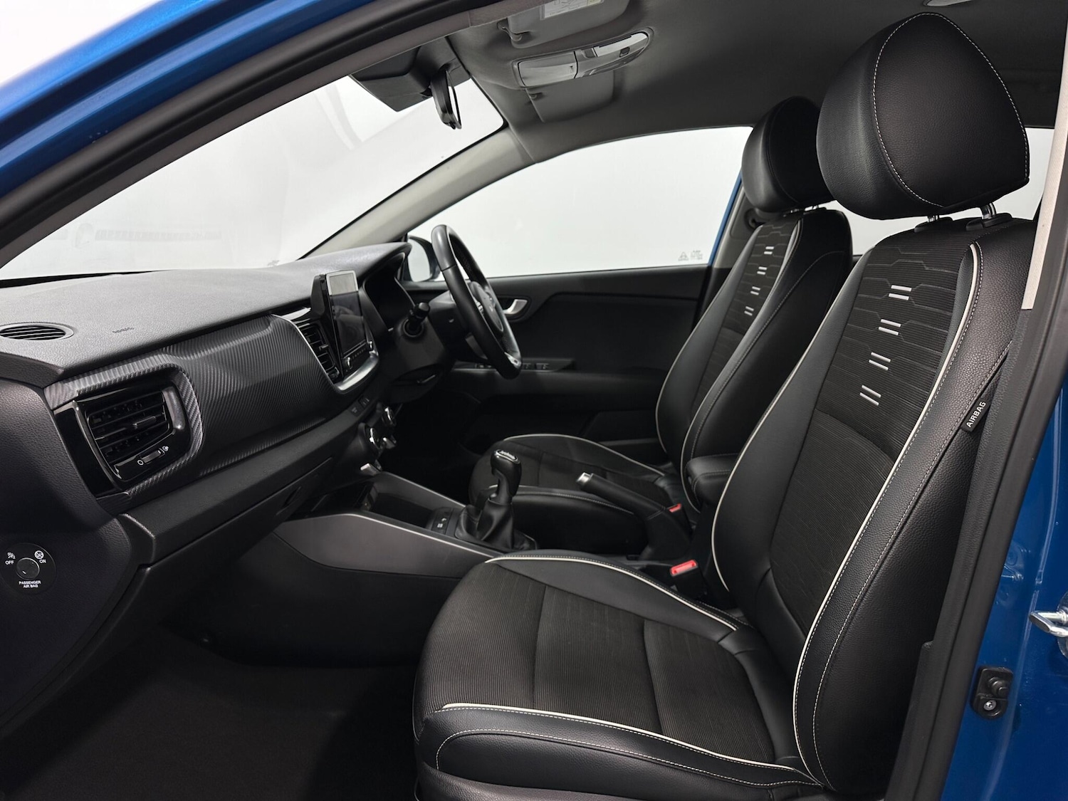 Used Kia Stonic 2022 for sale - 76878946: Photo 30