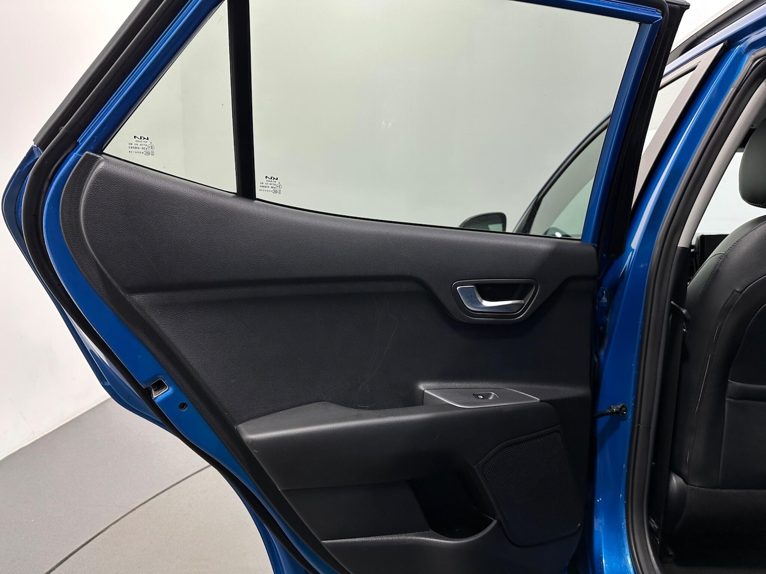 Used Kia Stonic 2022 for sale - 76878946: Photo 36