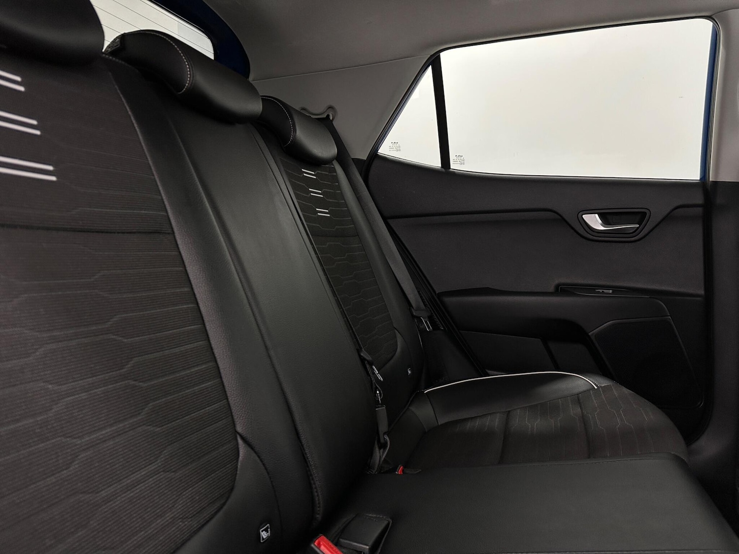 Used Kia Stonic 2022 for sale - 76878946: Photo 38