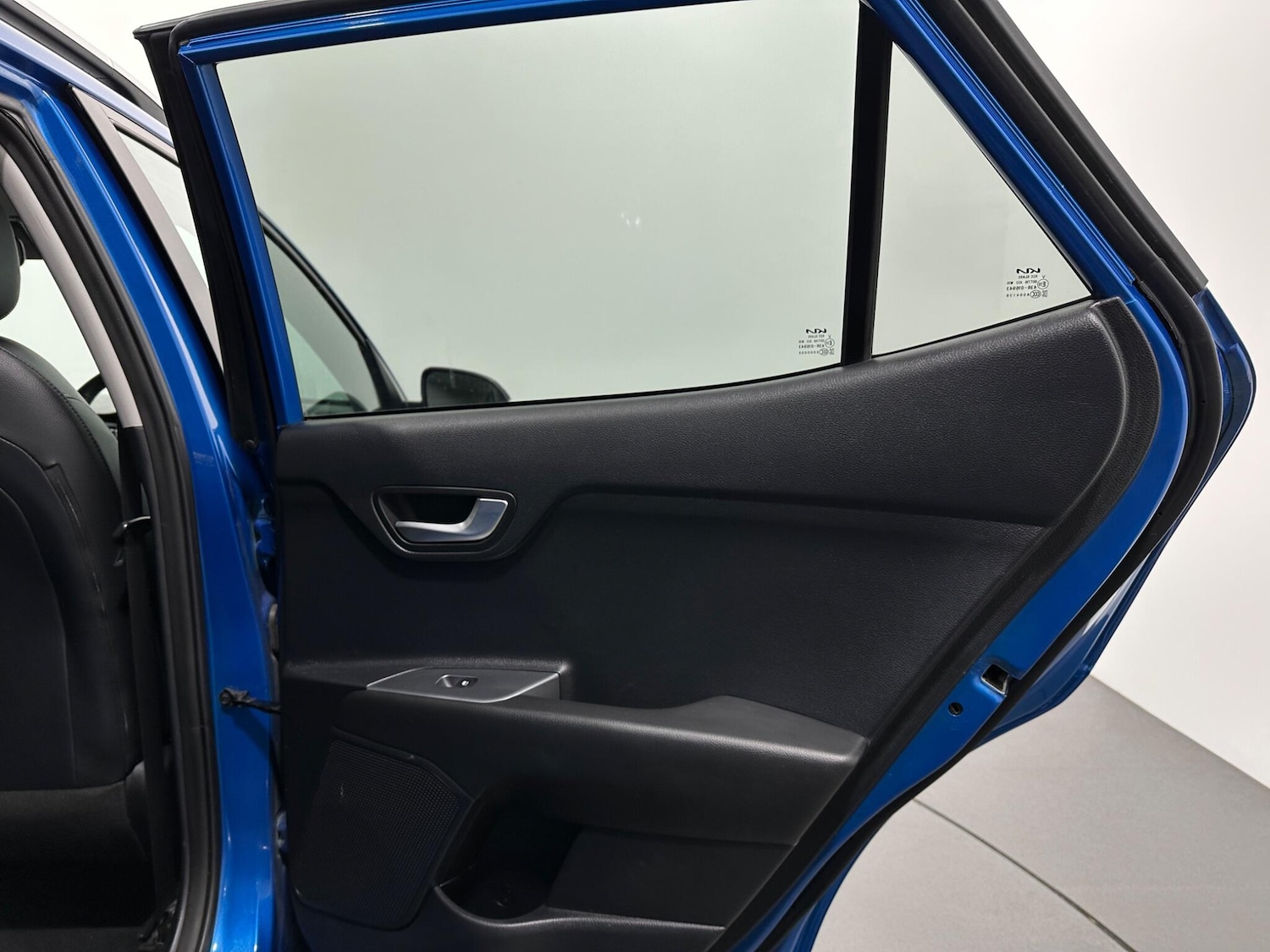 Used Kia Stonic 2022 for sale - 76878946: Photo 39