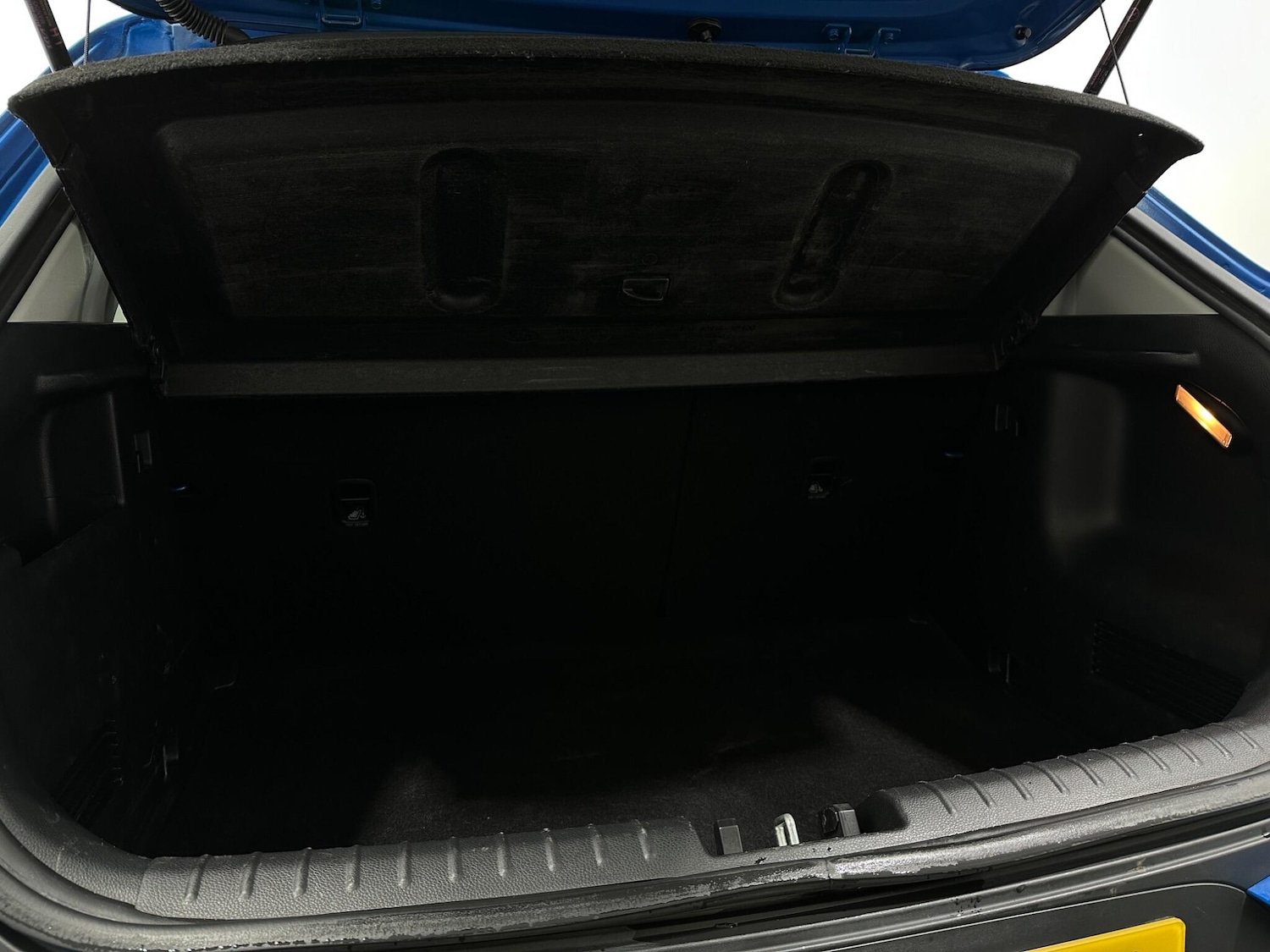 Used Kia Stonic 2022 for sale - 76878946: Photo 43