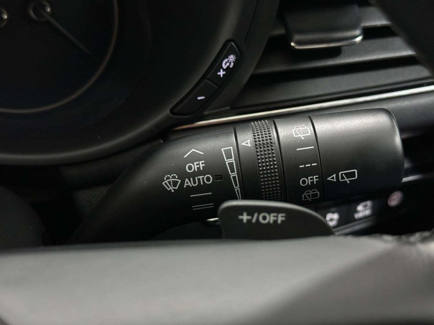 Used Mazda Mazda3 2020 for sale - 76878829: Photo 15