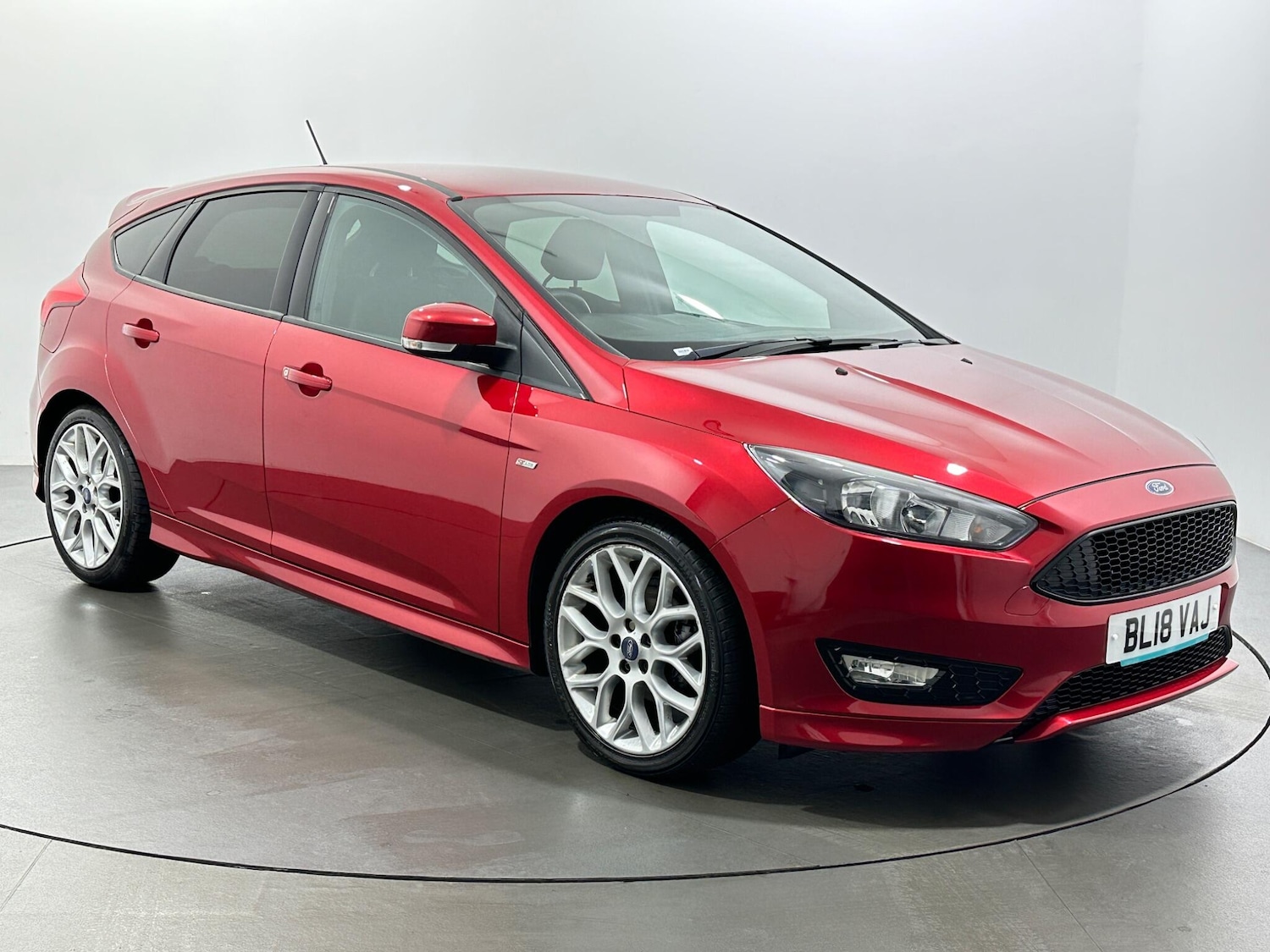 Used Ford Focus 2018 for sale - 76878543: Photo 1