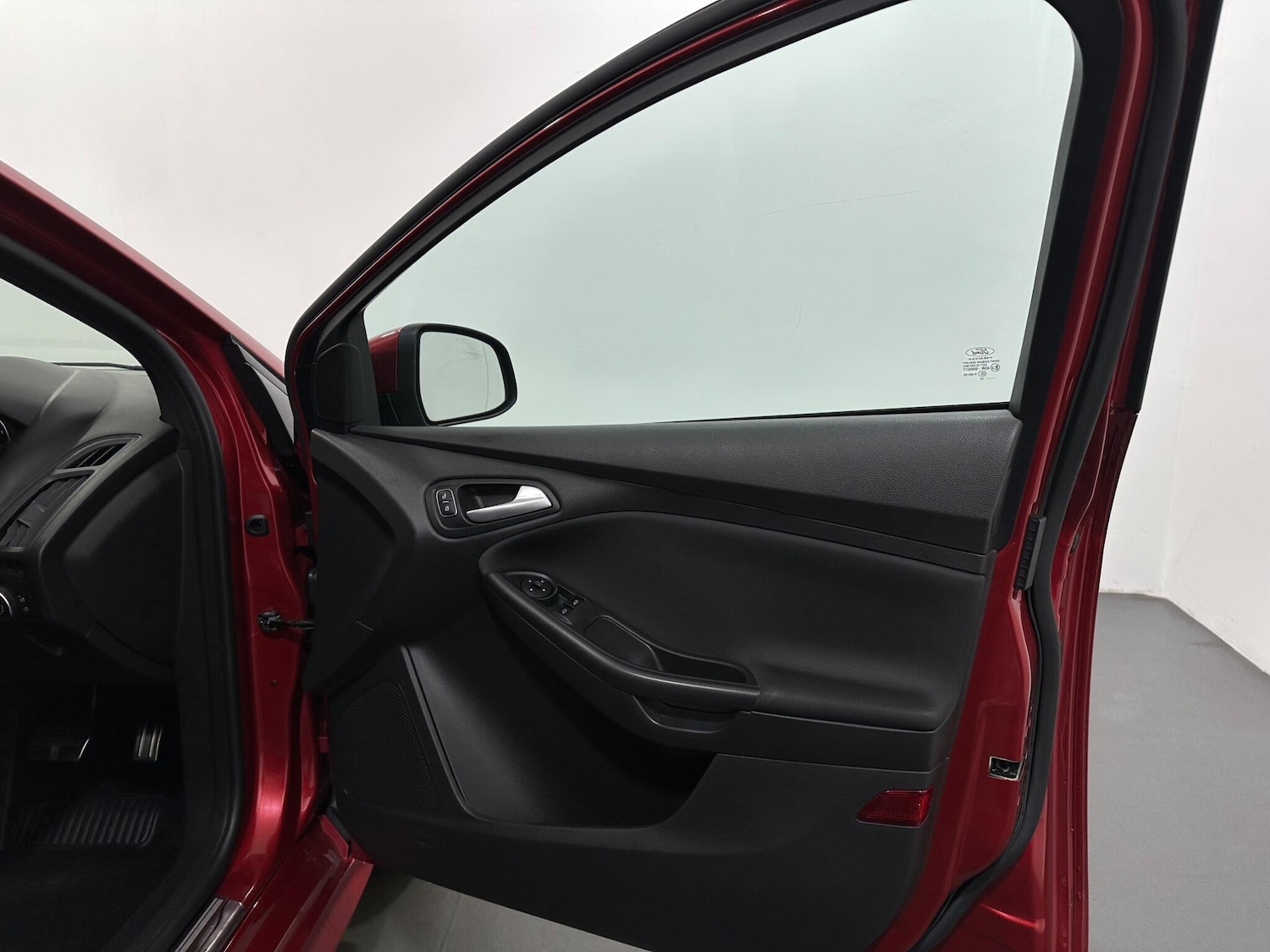 Used Ford Focus 2018 for sale - 76878543: Photo 28