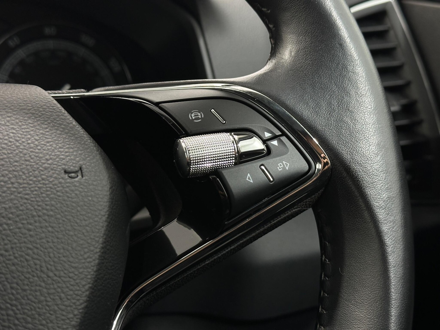 Used Skoda Karoq for sale - 78136412: Photo 15