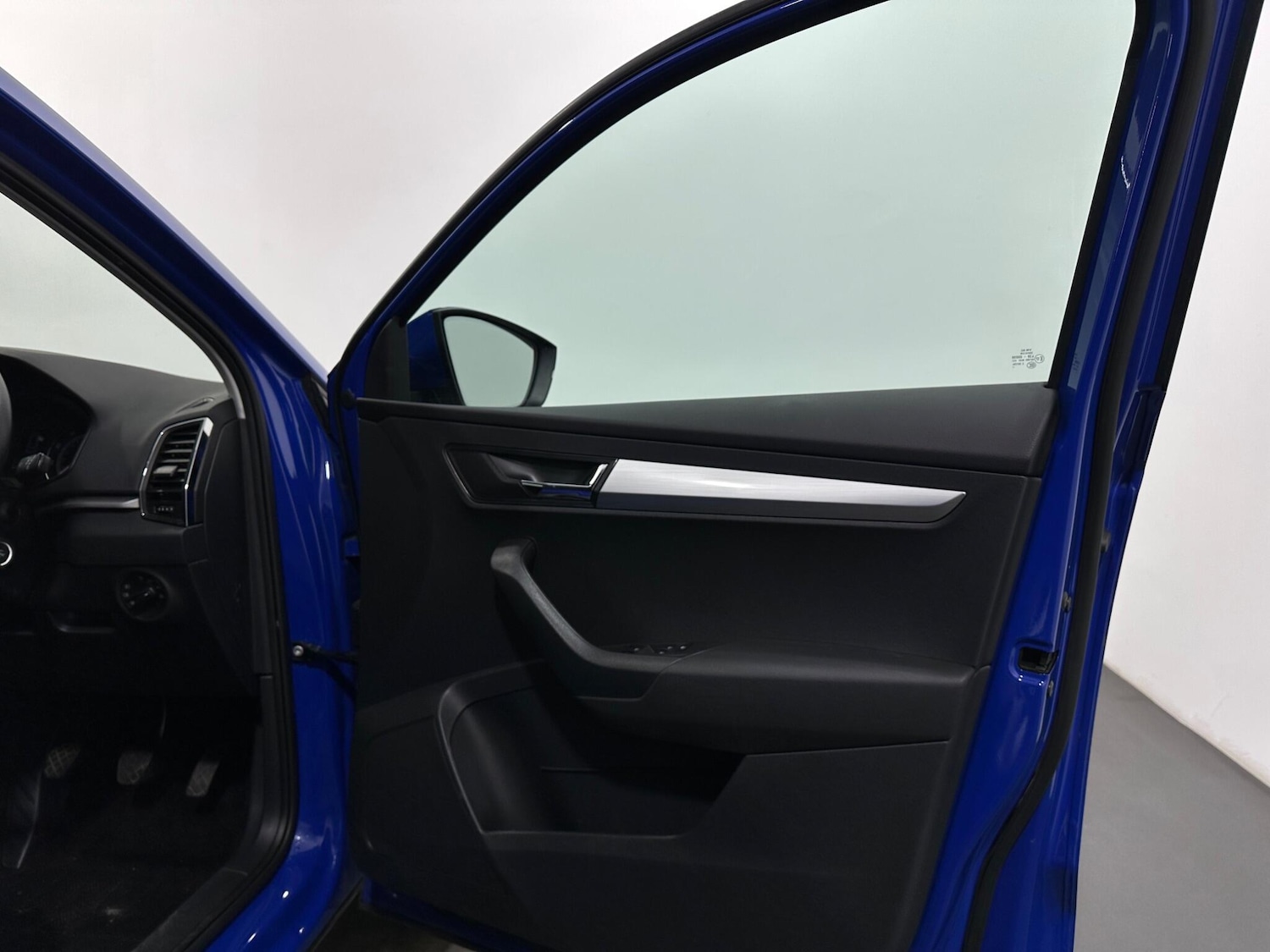 Used Skoda Karoq for sale - 78136412: Photo 35