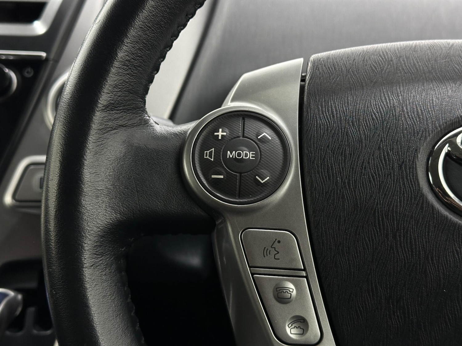 Used Toyota Prius+ 2019 for sale - 77102046: Photo 14