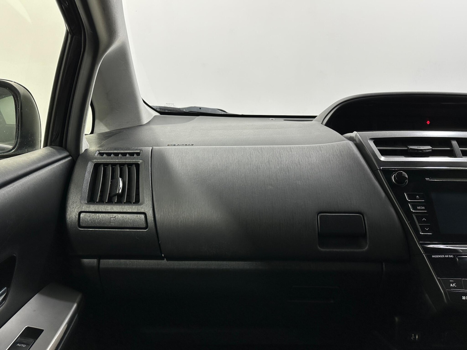 Used Toyota Prius+ 2019 for sale - 77102046: Photo 26