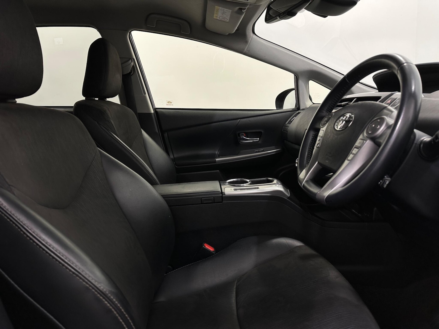 Used Toyota Prius+ 2019 for sale - 77102046: Photo 29