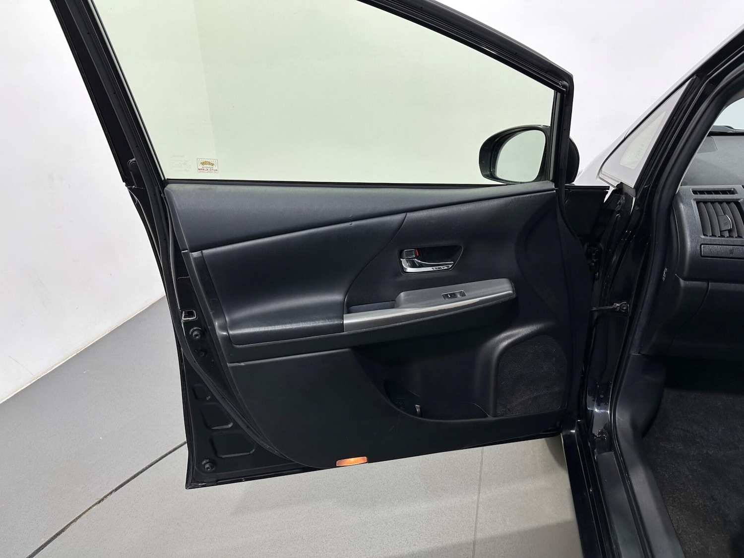 Used Toyota Prius+ 2019 for sale - 77102046: Photo 34