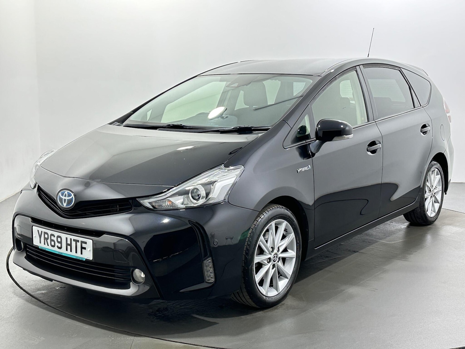 Used Toyota Prius+ 2019 for sale - 77102046: Photo 4