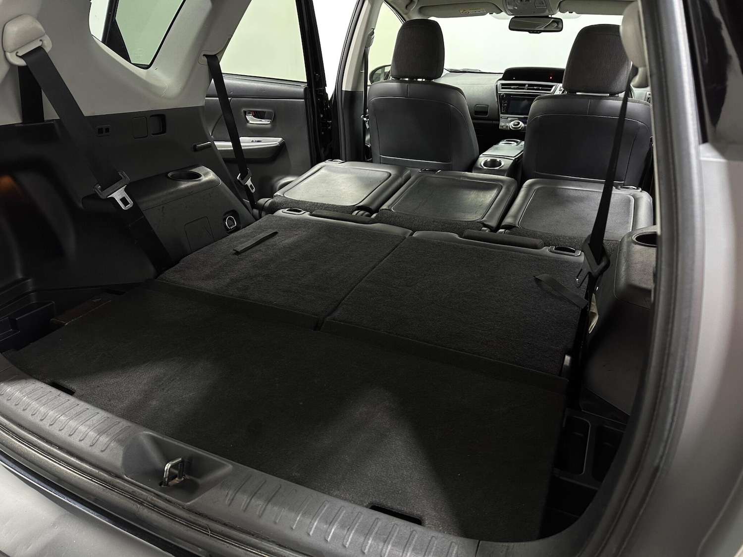 Used Toyota Prius+ 2019 for sale - 77102046: Photo 42