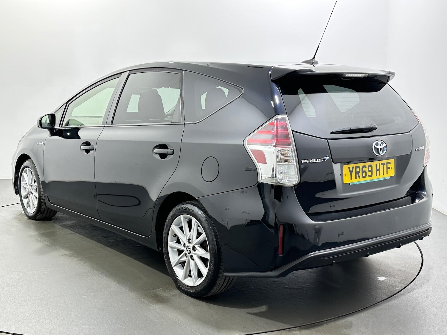 Used Toyota Prius+ 2019 for sale - 77102046: Photo 6