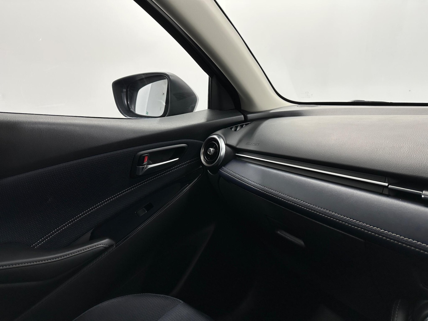 Used Mazda Mazda2 2021 for sale - 76878502: Photo 24