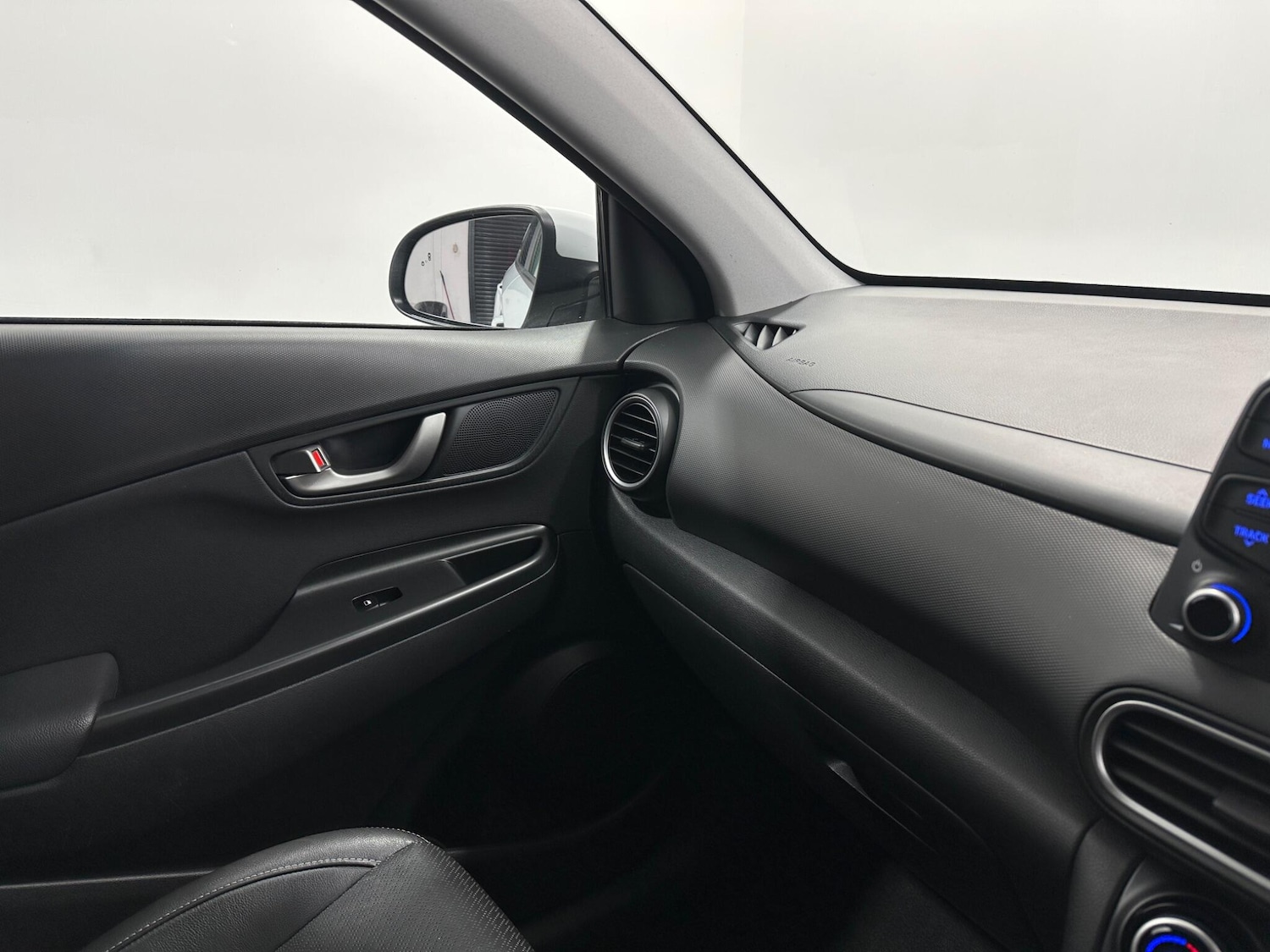 Used Hyundai KONA for sale - 77924820: Photo 25