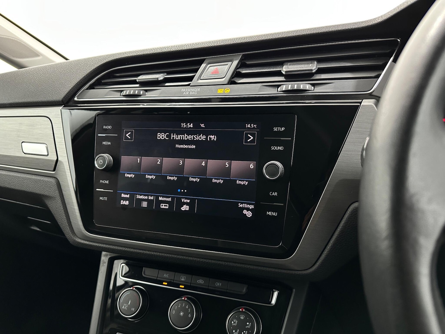 Used Volkswagen Touran 2019 for sale - 77705053: Photo 24