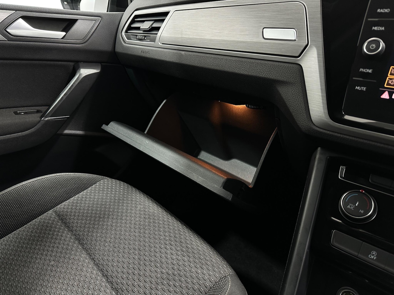 Used Volkswagen Touran 2019 for sale - 77705053: Photo 26