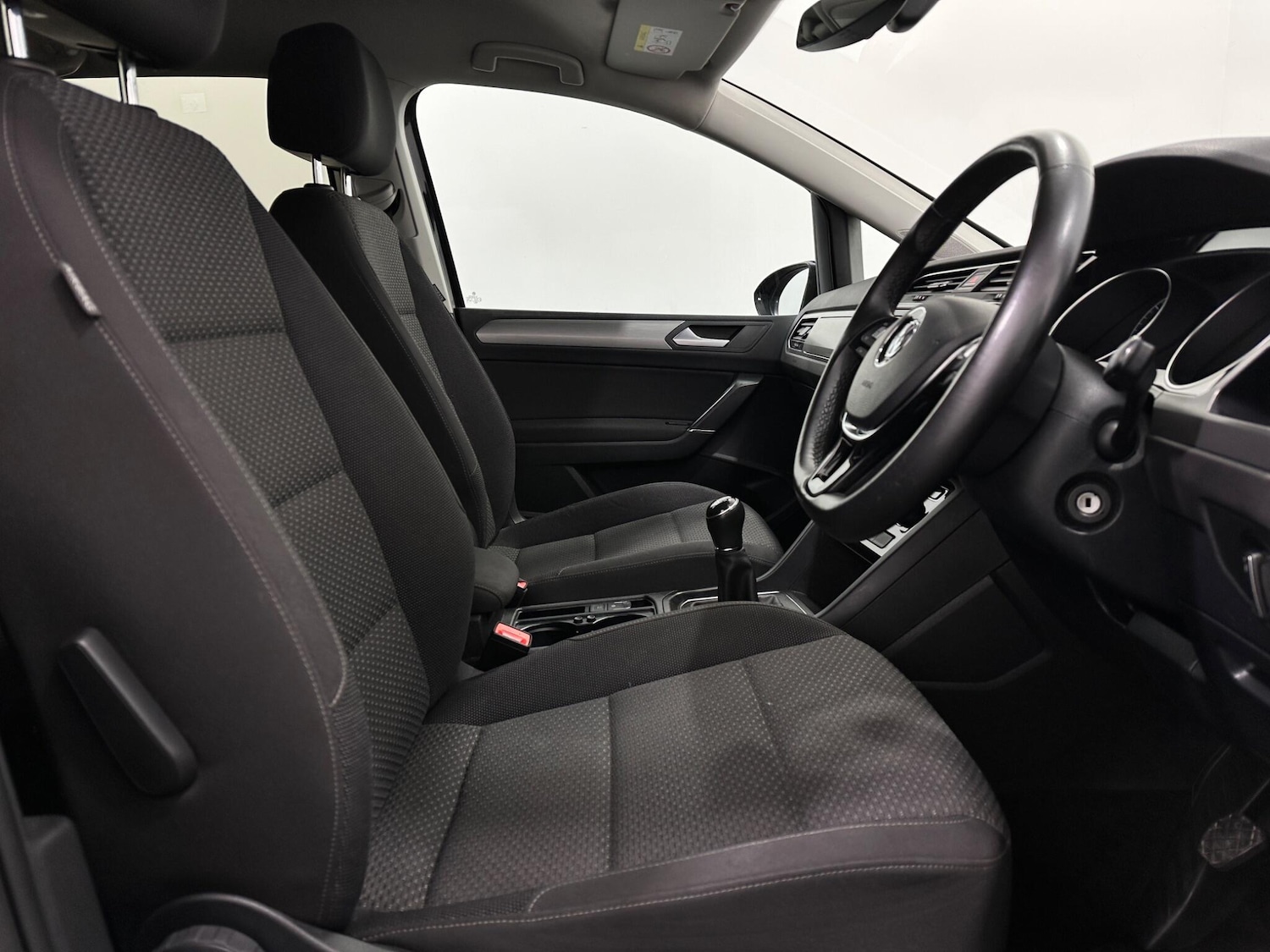 Used Volkswagen Touran 2019 for sale - 77705053: Photo 30