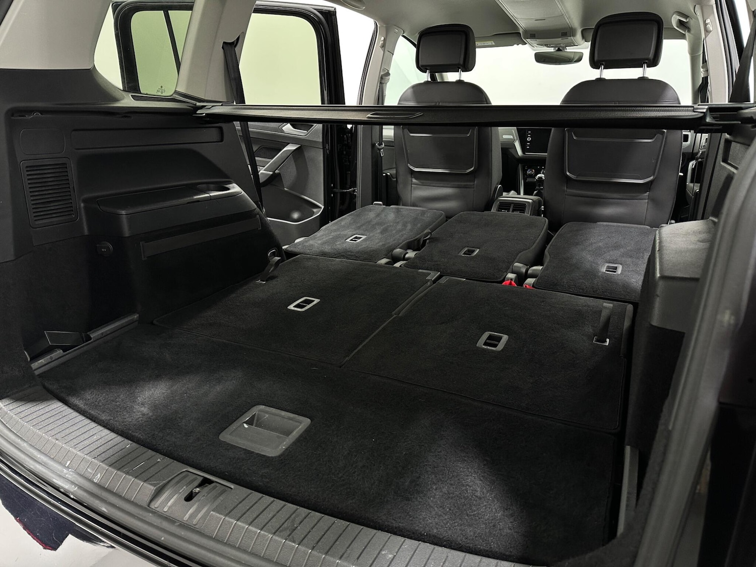 Used Volkswagen Touran 2019 for sale - 77705053: Photo 45