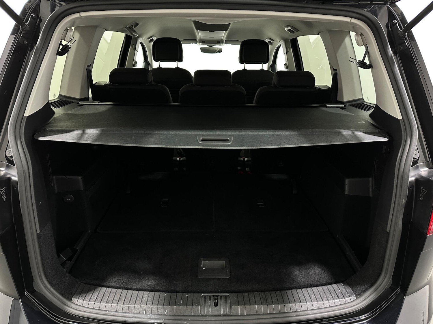 Used Volkswagen Touran 2019 for sale - 77705053: Photo 47